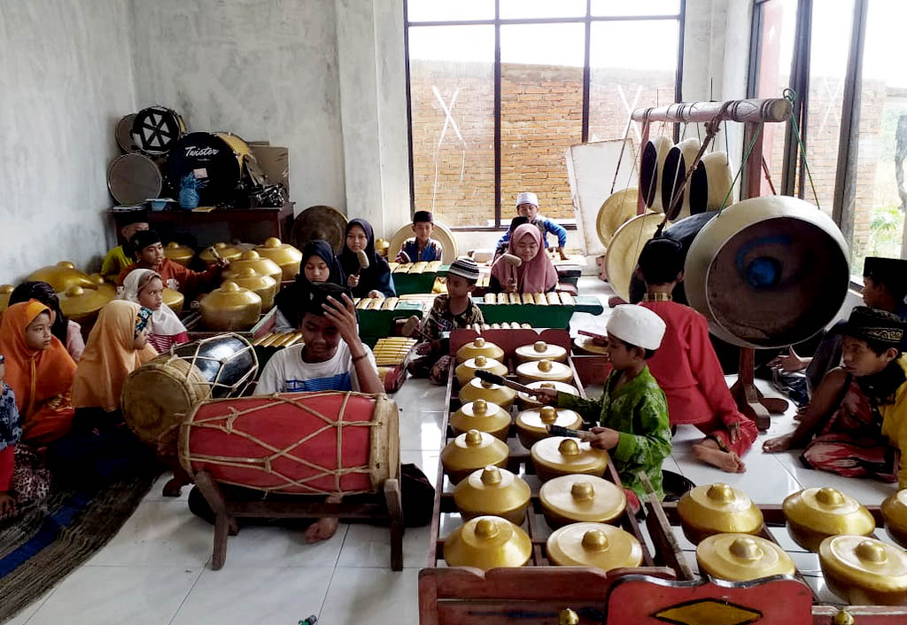 Kelas Musik Pesantren Rakyat Lahirkan Generasi Cinta Seni Budaya Indonesia
