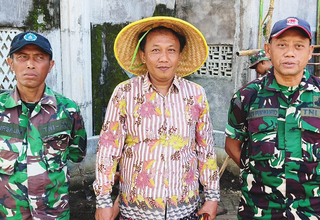 TNI Bangun Fasilitas Pull Up Bar di Pesantren Rakyat Al-Amin - 2