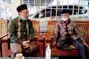 Kiai Abdullah SAM Silaturahim Gus Isroqunnajah PC NU Kota Malang