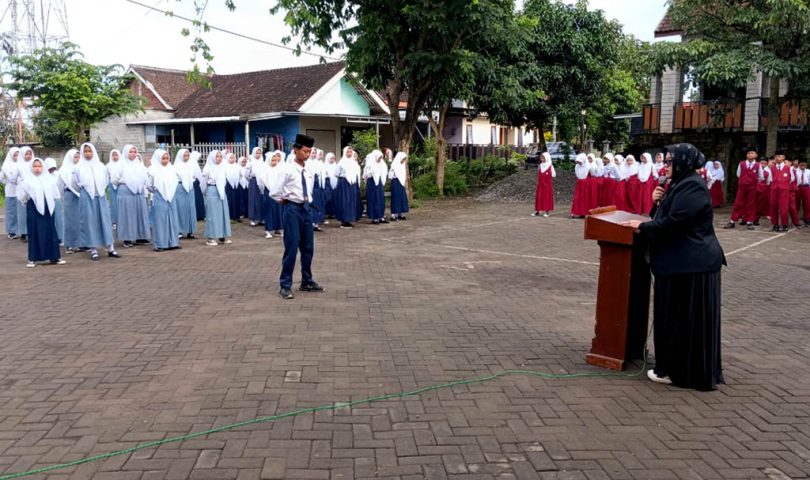 Amanah Tegas Nyai Heni Abdullah, Tanpa Disiplin, Santri Tak Akan Maju
