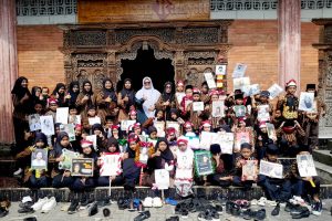 SDII Pesantren Rakyat Peringati Hari Pahlawan dengan Ziarah dan Refleksi Kebangsaan