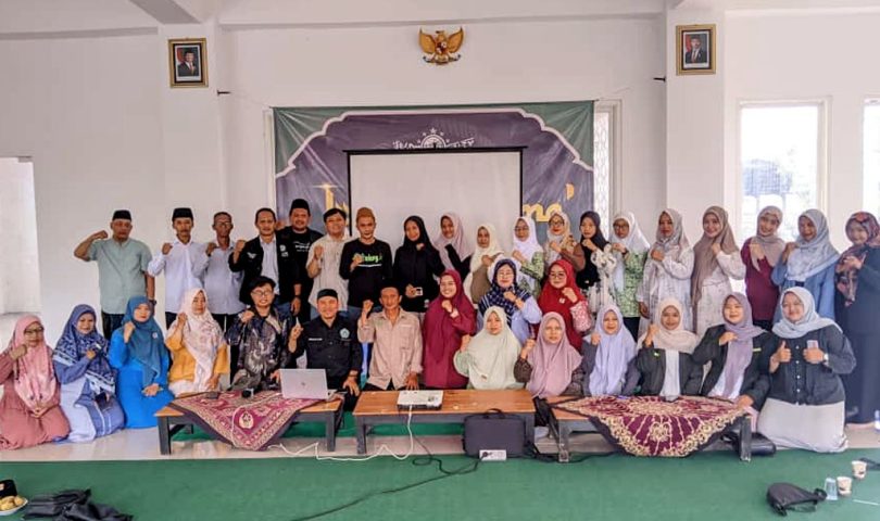 Santri Pesantren Rakyat Tingkatkan Skill Menulis Berita dan Video berbasis AI