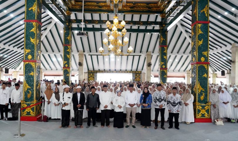 Guru SDII Pesantren Rakyat Al-Amin Ikuti Doa Bersama Guru se-Kabupaten Malang - 1