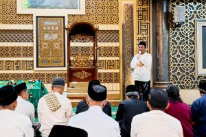 KH M Ilyas Thohari Wafat, Pengasuh Pesantren, Guru Besar dan Akademisi Hadiri Shalat Jenazah - 1