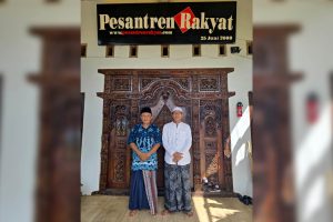 Pengasuh PP Darul Anwar Al-Maliki Silaturahmi ke Pesantren Rakyat, Bahas IJOP Pesantren